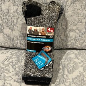 4 pairs of wool blend performance, thermal crew socks - Sz 6-12 shoe  - NWT